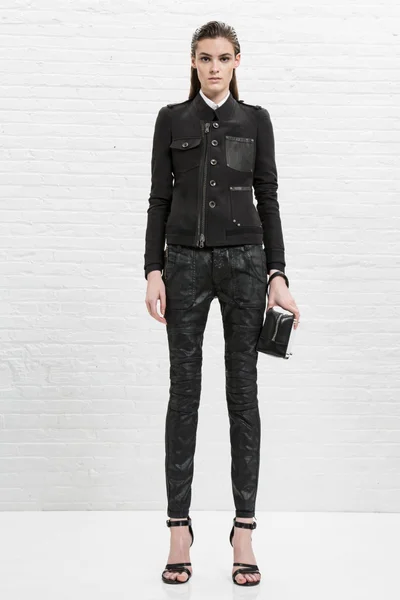 Look 17